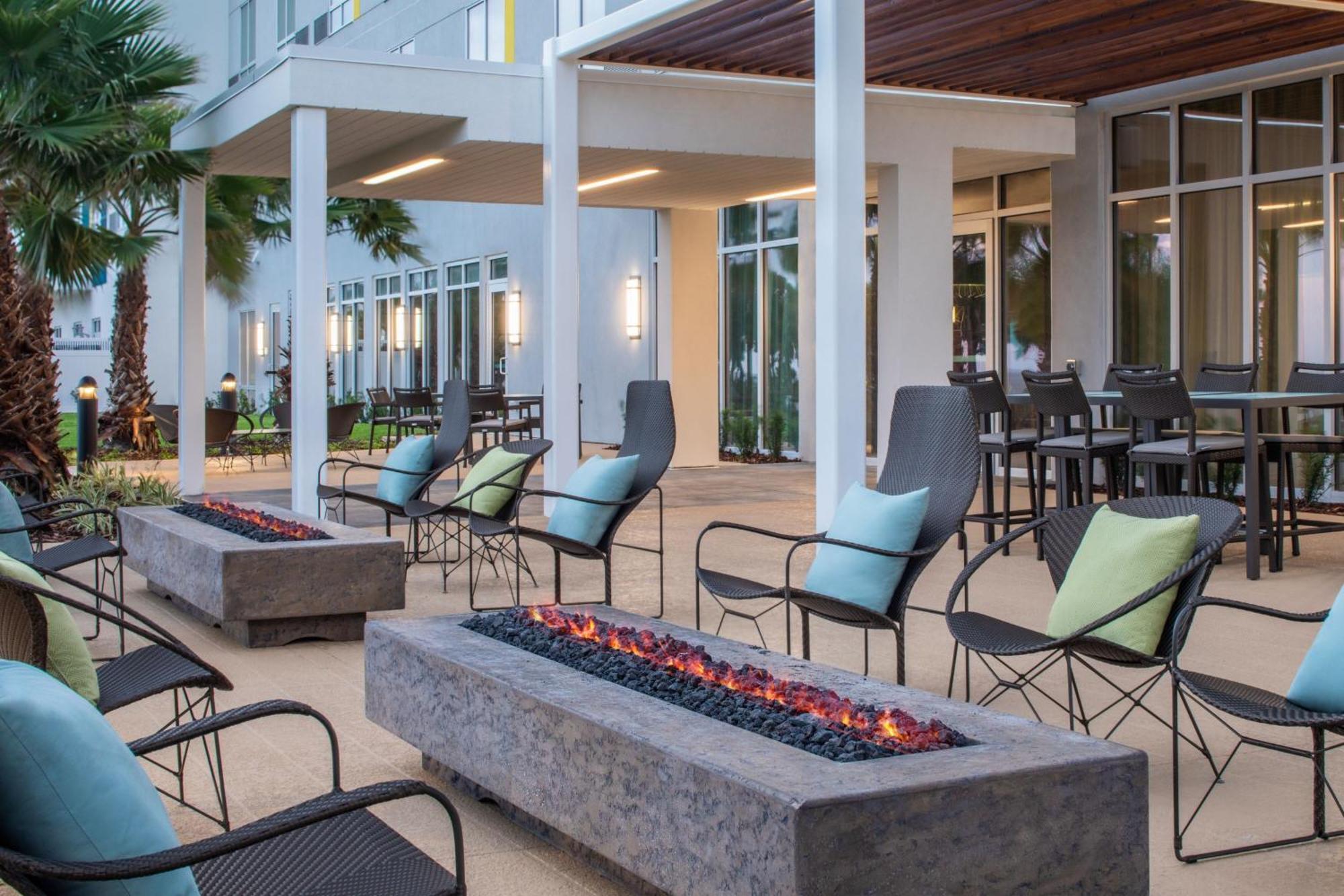 Courtyard By Marriott Titusville Kennedy Space Center Exterior photo