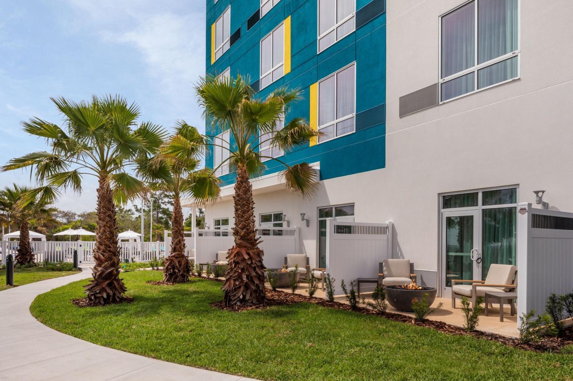 Courtyard By Marriott Titusville Kennedy Space Center Exterior photo