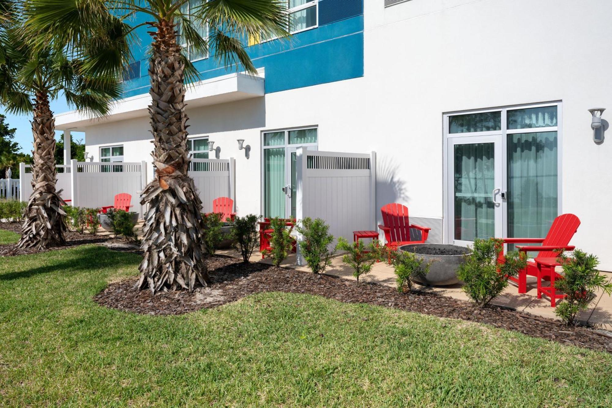 Courtyard By Marriott Titusville Kennedy Space Center Exterior photo